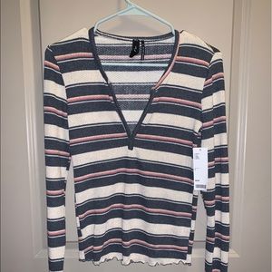 Urban Outfitters Long Sleeve T-Shirt
